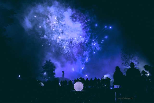 Cliquez sur l'image pour la voir en taille r�elle&nbsp;

Nom : 		nuit du feu2_1 copie.jpg&nbsp;
Affichages :	1&nbsp;
Taille :		19,3 Ko&nbsp;
ID : 			4041159